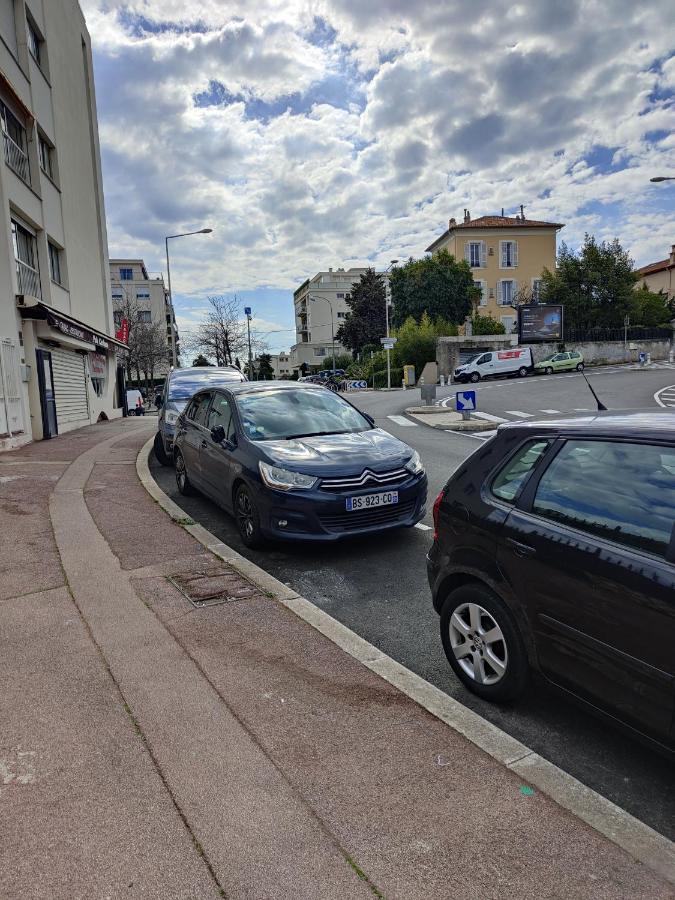 Le Loft Magnan - Ac- Pres Mer - Wifi - Parking - Confort Et Moderne - Supermarches Et Tram Proches Nice Exterior photo